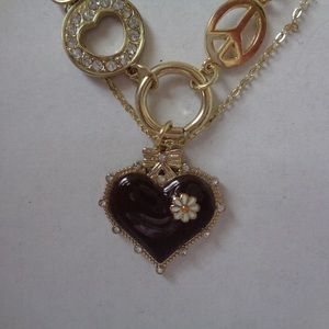 HARD ROCK necklace with hearts and PEACE
